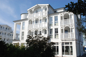 Ferienwohnung auf Rügen kaufen - Hier:  Eine Ferienwohnung im Stil der Bäderarchitektur im Ostseebad Sellin