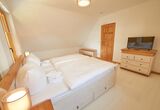 Großes Schlafzimmer