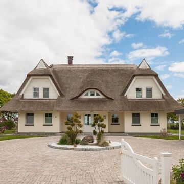 Lobbe: Villa am weißen Ostseestrand