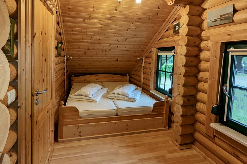 Schlafzimmer 2