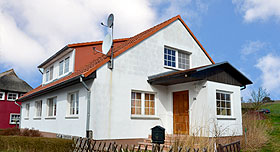 Gager: Wohnhaus mit Boddenblick